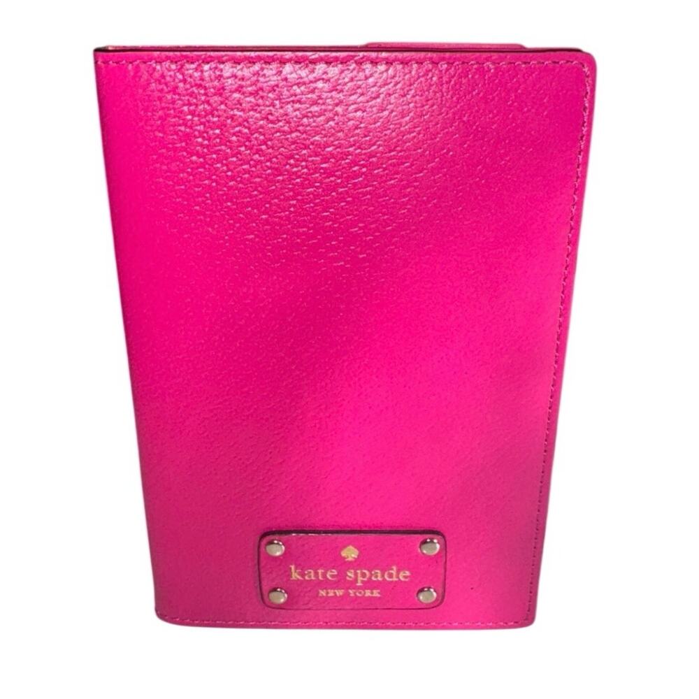 KATE SPADE Wellesley Passport Holder in Fuchsia Pink Leather, New without Tag